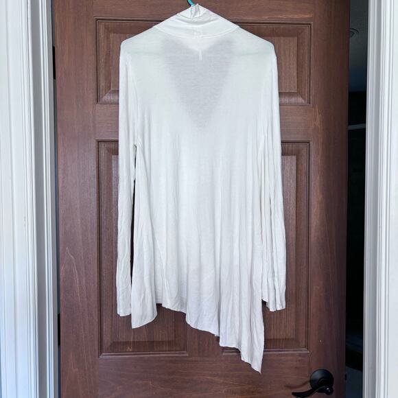Free People Uptown Turtle Neck Shirt Size XS White Cream Flowy Choker Neck - Picture 8 of 11